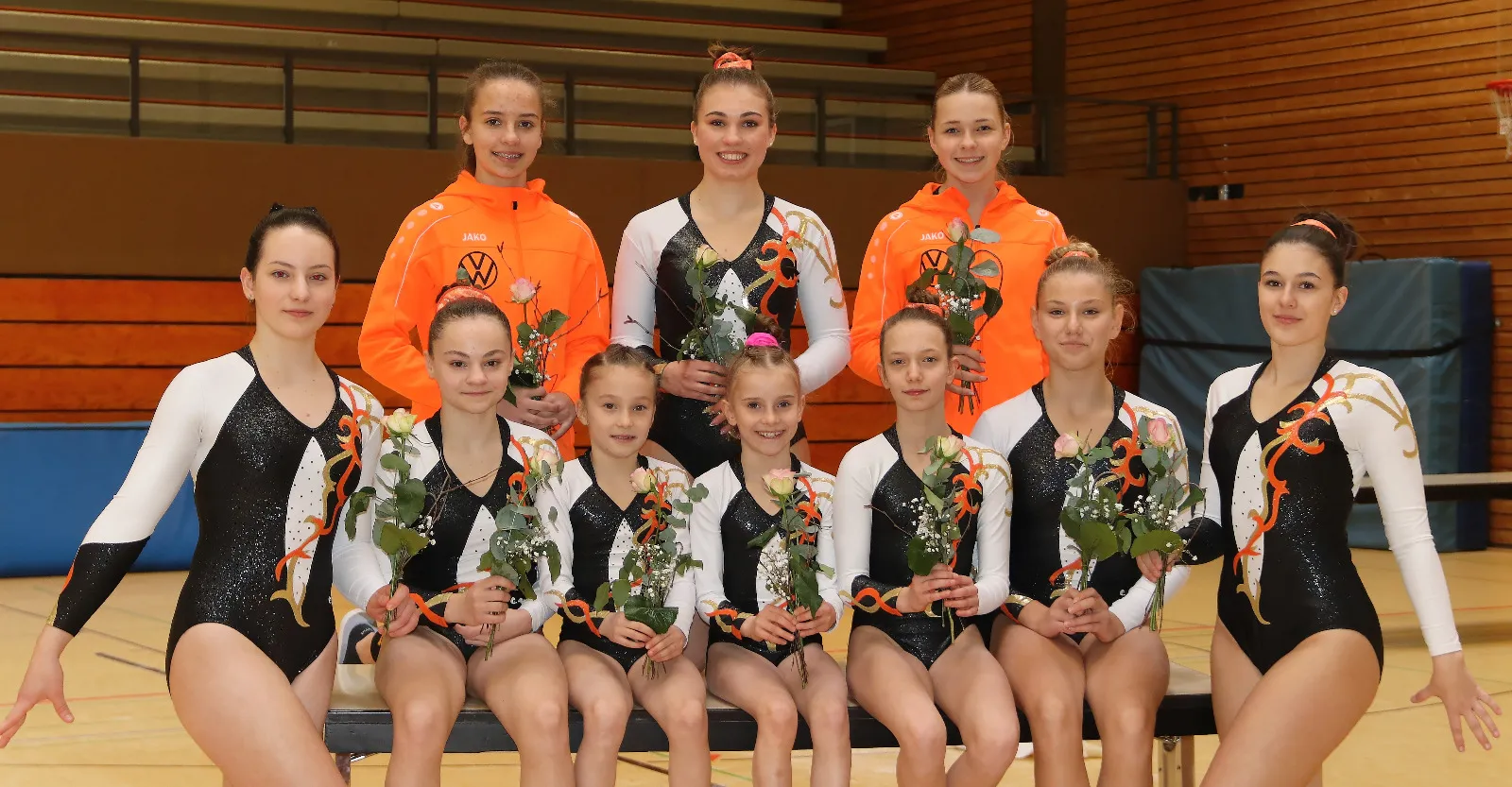 Landesliga-Mannschaft des TV Bodersweier hinten von links.: Johanna Erhardt, Liv Nimke, Maja Oser vorne von links.: Sophia Herbel, Heike Schweiger, Lotta Hensel, Eva Sophia Agoston, Annika Hättig, Maxima Weiss, Vivie Schulz